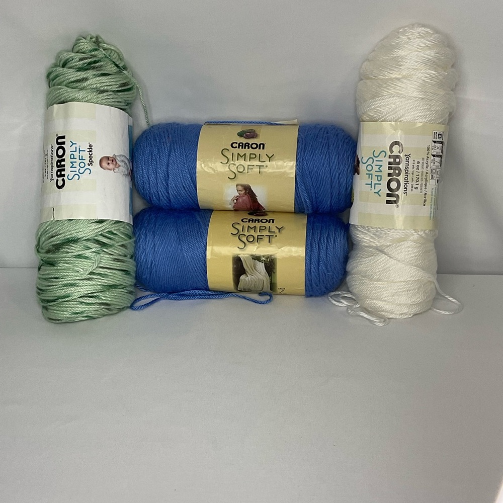 Acrylic Yarn Bundle in Green, Blue, and White - Picture 3 of 4